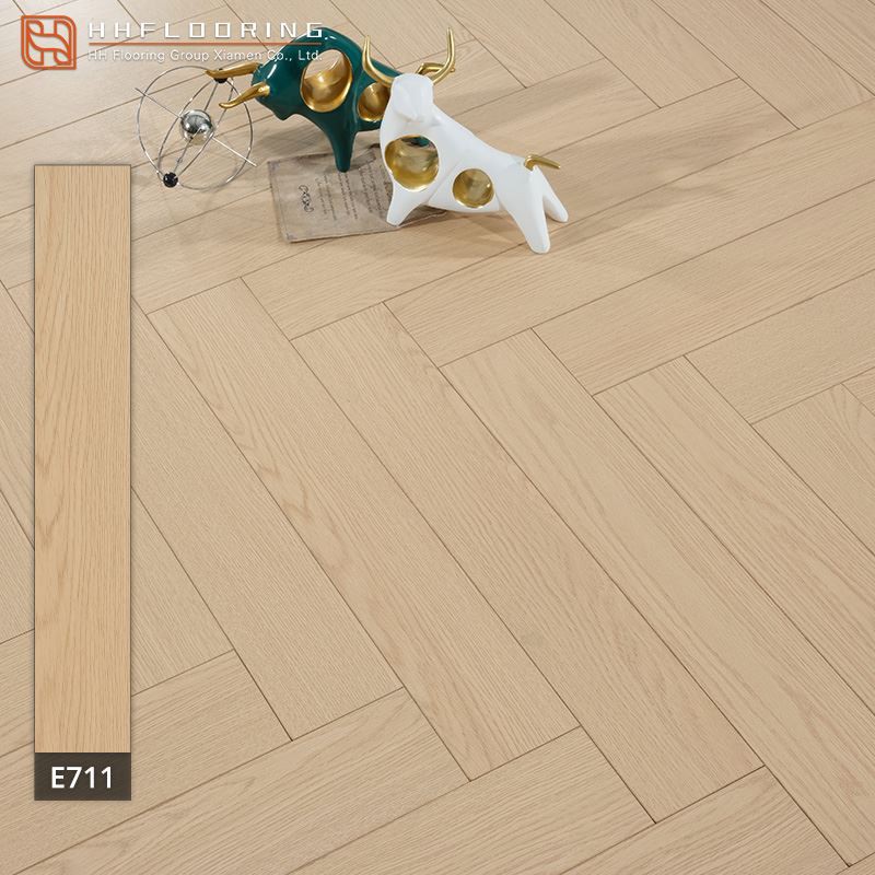 Chevron Efektli Laminat Parke