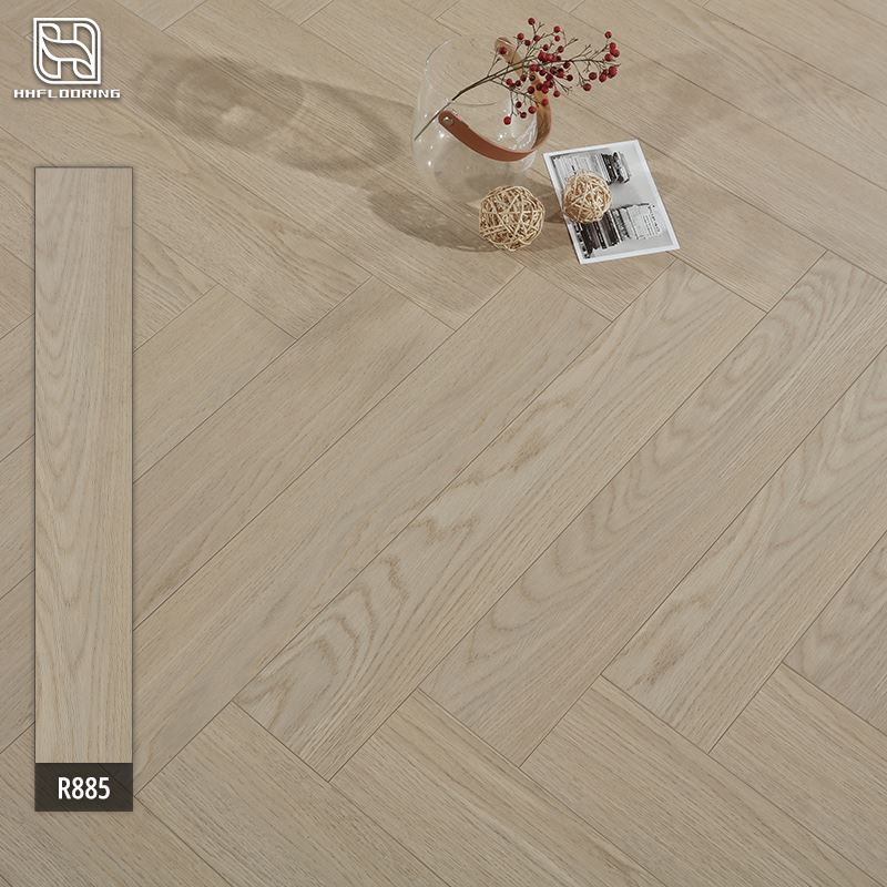 Balıksırtı Desenli Laminat Parke