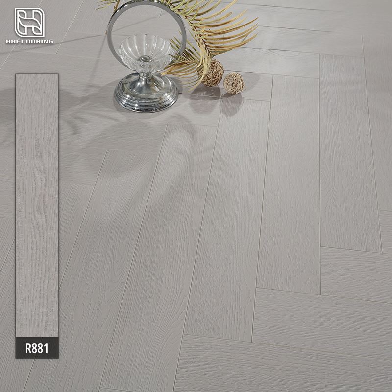 Açık Gri Balıksırtı